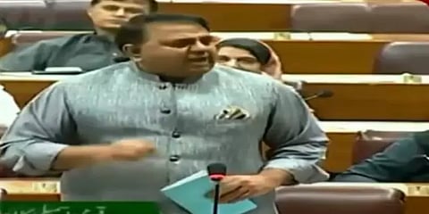 “புல்வாமா தாக்குதலில் பாகிஸ்தான் அரசுக்கு நேரடி தொடர்பு” - பாக். அமைச்சர் ஒப்புதல்