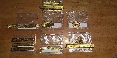 கோவை விமான நிலையத்தில் நூதன முறையில் கடத்திவரப்பட்ட 6.88 கிலோ தங்கம் பறிமுதல்.!