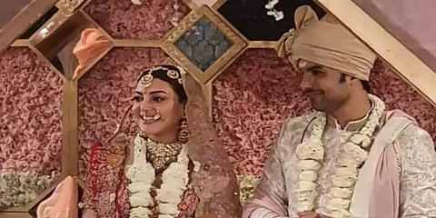 ‘வெண்ணிலவே தரையில் உதித்தாய்’: காஜல் அகர்வால் திருமணப் புகைப்படங்கள்!