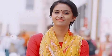 ஒல்லியானதற்கு இதுதான் காரணம்? ரகசியம் சொல்லும் கீர்த்தி சுரேஷ்.