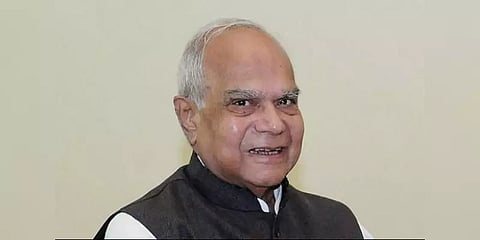 தமிழக ஆளுநர் திடீர் டெல்லி பயணம்