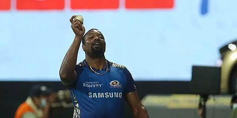 ‘நண்பனை விட எதிரியே மேல்’ ட்வீட் போட்டு ரசிகர்களை குழப்பிய பொல்லார்டு!