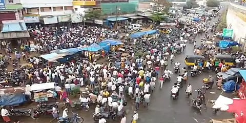 ஆட்டுச் சந்தையில் குவிந்த மக்கள் கூட்டம்... ரூ.1 கோடி வரை விற்பனையாகும் என எதிர்பார்ப்பு