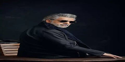 ’நேர்கொண்ட பார்வை’ அஜித் லுக்கில் ஸ்டைலிஷ் போட்டோஷூட்: விவேக்கின் வைரல் புகைப்படங்கள்!