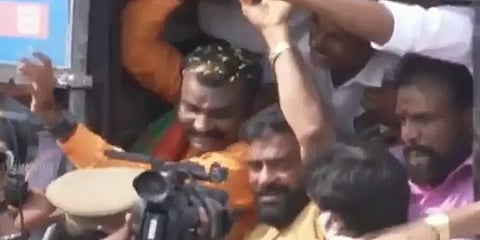 தடையை மீறி வேல்யாத்திரை - எல்.முருகன் உள்ளிட்ட பாஜகவினர் கைது