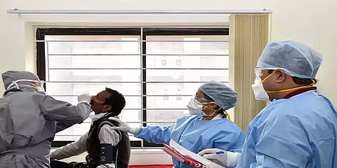 கொரோனா: 4 மாதங்களில் இதுதான் குறைவு.. ஒரு நாளில் 20 பேர் உயிரிழப்பு