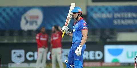 ஸ்டாய்னிஸ் ’கோல்டன் டக்’! அடுத்தடுத்து விக்கெட் இழந்து தடுமாறும் டெல்லி