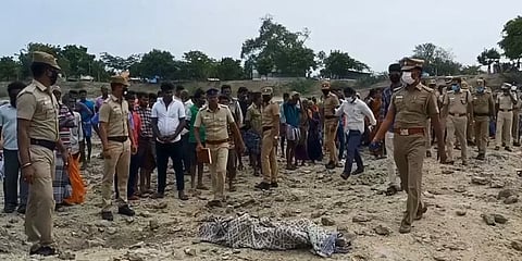 தூத்துக்குடி: பாட்டிக்கு சாப்பாடு கொடுக்க சென்ற 2 சிறுவர்கள் நீரில் மூழ்கி பலி