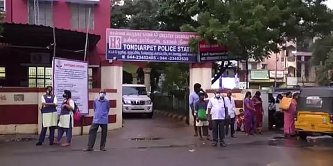 எச்சரிக்கை! கணவனை பிரிந்து வாழும் பெண்களை குறிவைக்கும் கும்பல்