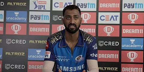 மும்பை ஏர்போர்ட்டில் தடுத்து நிறுத்தப்பட்ட குர்னால் பாண்ட்யா... காரணம் என்ன?