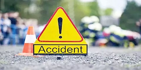 ம.பி.யில் வேன் திரும்பும்போது விபத்து - 10 பேர் உயிரிழப்பு