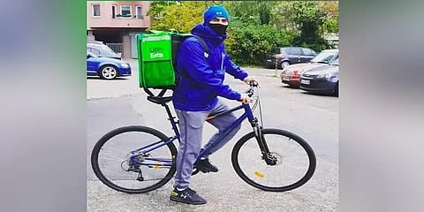 பொருளாதார பிரச்னை.. உணவு டெலிவரி தொழிலில் இறங்கிய ஒலிம்பிக் சாம்பியன்.!