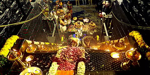 சபரிமலை: படி பூஜைக்கான முன்பதிவு 2036-ஆம் ஆண்டுவரை முடிந்தது..!