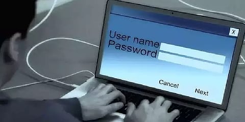 அதிகம் பயன்பாட்டில் இருக்கும் 'வீக்'கான பாஸ்வேர்டு.. உங்களுடையது இந்த லிஸ்ட்ல இருக்கா?