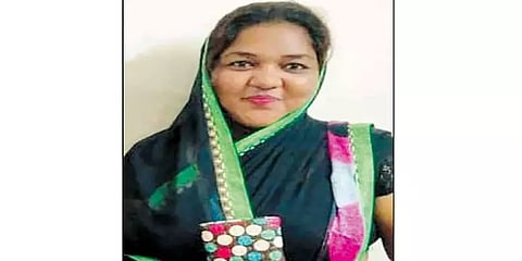 போலீசாரின் செல்போன் சிக்னலை வைத்தே எஸ்கேப்... மூவர் கொலை வழக்கில் வெளியான அதிர்ச்சி தகவல்