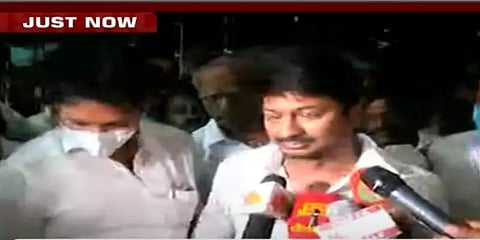நீண்ட பேச்சுவார்த்தைக்குப் பிறகு உதயநிதி ஸ்டாலின் விடுவிப்பு!