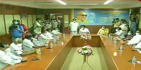 எத்தனை தடைகள் வந்தாலும் உடைத்தெறிந்து பரப்புரை தொடரும்: திமுக