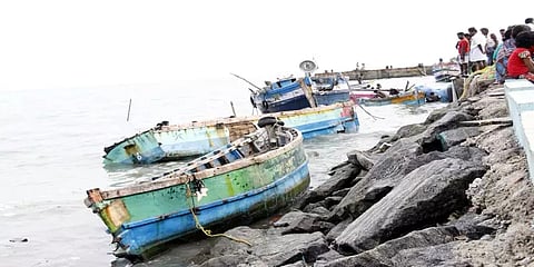 “புயலால் படகுகள் சேதமடைந்தால் உடனடி நிவாரண உதவி” - அமைச்சர் ஜெயக்குமார்