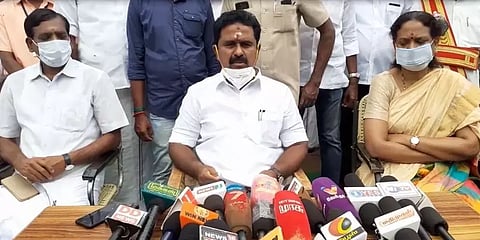 நிவர் புயல்: சூழலுக்கு ஏற்ப ரேஷன் கடைகளை திறக்க உத்தரவு