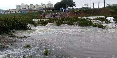 அடையாற்றங் கரையோர மக்கள் நிவாரண முகாம்களுக்கு செல்ல அறிவுறுத்தல்
