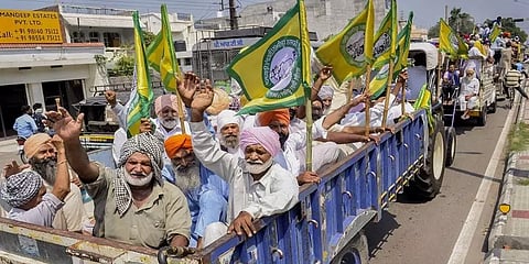 விவசாய மசோதாக்களை எதிர்த்து பஞ்சாப் விவசாயிகள் பேரணி - எல்லைகளை மூடிய ஹரியானா போலீஸார்