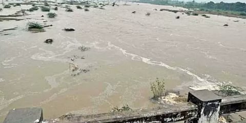 பாலாற்றில் வெள்ளம்... 40 கிராமங்களுக்கு வெள்ள அபாய எச்சரிக்கை