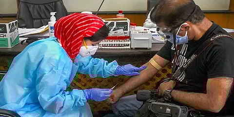 கொரோனா தடுப்பூசியின் 3ஆம் கட்ட பரிசோதனையை தொடங்கவுள்ள SRM!