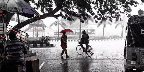 தென் தமிழகத்தில் கனமழைக்கு வாய்ப்பு - வானிலை ஆய்வு மையம்