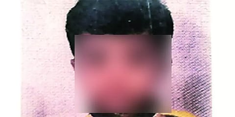 லிஃப்டில் கவனம் தேவை: பெற்றோர் அலட்சியத்தால் சிறுவனுக்கு நேர்ந்த பரிதாபம்