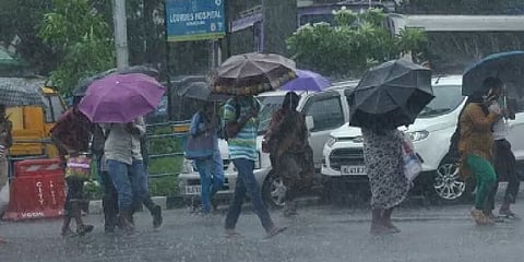 தமிழகத்தில் கனமழைக்கு வாய்ப்பு.. ரஜினி ஆலோசனை.. மேலும் சில முக்கியச் செய்திகள்!