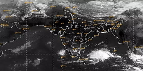 இலங்கையில் இருந்து 400 கி.மீ தொலைவில் உருவானது ‘புரெவி’ புயல்