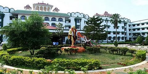 டிஎன்பிஎஸ்சி-யில் தமிழ்வழியில் பயின்றதற்கான ஒதுக்கீட்டின்கீழ் தேர்வானவர்கள் எத்தனை பேர்?