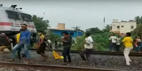 போராட்டத்தில் வன்முறை: பாமகவினர் 3,000 பேர் மீது வழக்குப்பதிவு