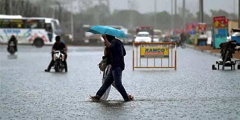 புரெவி புயலால் பல்வேறு மாவட்டங்களில் வெளுத்துவாங்கிய மழை!