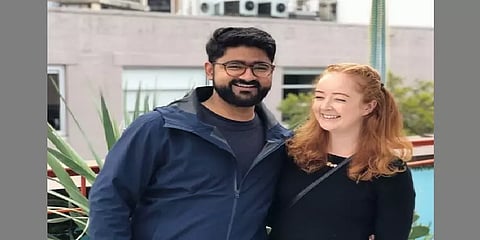 'எங்களை இணைத்தது தபால்தான்!" - இந்தியா Vs ஆஸி. மேட்ச்சில் ஹிட்டான ஜோடியின் காதல் கதை!