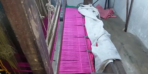 காஞ்சிபுரம்: புயல் மழையால் பாதிக்கப்பட்ட நெசவுத் தொழில்; நிவாரணம் வழங்க கோரிக்கை