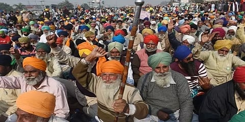 அடுத்தடுத்து உயிரிழப்புகள்... விவசாயிகளின் டெல்லி போராட்டக்களத்தின் கவலைக்குரிய பக்கம்!