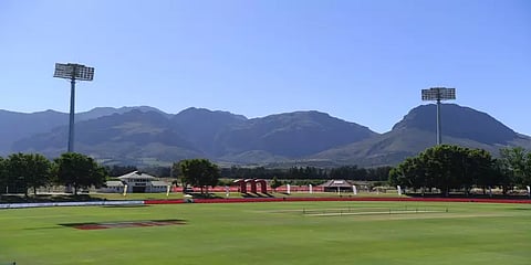 மீண்டும் கொரோனா பீதி: இங்கிலாந்து -தென் ஆப்பிரிக்கா ஒருநாள் போட்டி ரத்து!