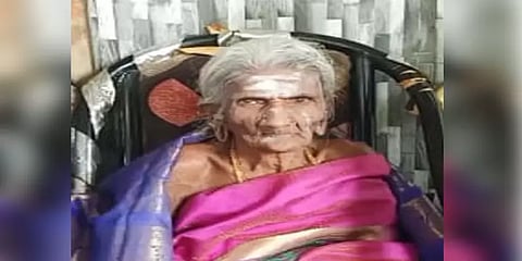 பல புயல்களை கண்ட 105 வயது மூதாட்டி - 3 தலைமுறை ஒன்றுகூடி கொண்டாடிய பிறந்த நாள் விழா!