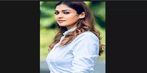 ஸ்டைலிஷ் லுக்கில் லைக்ஸ் அள்ளும் நயன்தாரா! - 'நிழல்' பட வைரல் புகைப்படங்கள்!