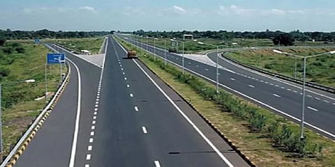 ”8 வழிச்சாலைக்காக நிலம் கையகப்படுத்தியது தவறு. ஆனால்...” - உச்ச நீதிமன்றம் சொல்வது என்ன?