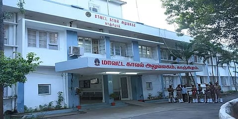 காஞ்சிபுரம்: ராயல் என்ஃபீல்ட் வாகன உதிரி பாகங்களை ஏற்றிச் சென்ற மினி வேன் கடத்தல்