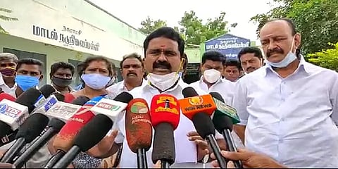 ஆ.ராசா நீதிபதி போல் கருத்து தெரிவிக்கிறார் -அமைச்சர் காமராஜ்