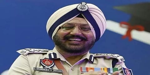 "நான் முதலில் விவசாயி, அப்புறம்தான் போலீஸ்!" - விவசாயிகளுக்காக டி.ஐ.ஜி ராஜினாமா