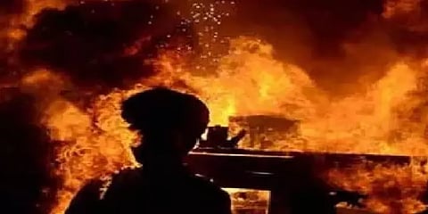 'காதல் விவகாரத்தால் கோபம்' - சென்னையில் 7 பைக்குகள் எரிக்கப்பட்ட சம்பவத்தின் பின்னணி!