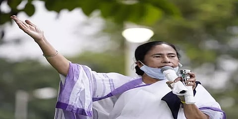 "முடிந்தால் எனது ஆட்சியைக் கலைத்துப் பாருங்கள்!" - பாஜகவுக்கு மம்தா சவால்