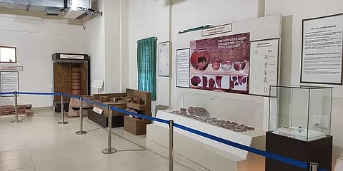 9 மாதங்களுக்கு பின் கீழடி தொல்பொருள் ஆராய்ச்சி கண்காட்சி மீண்டும் தொடங்கியது!