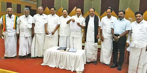 திமுக கூட்டணி கட்சிகளின் நாளைய உண்ணாவிரத போராட்டத்திற்கு போலீஸ் அனுமதி மறுப்பு