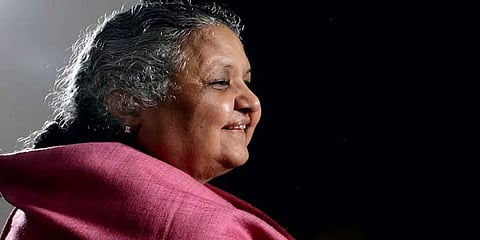 விவசாயிகளை அணுகுவது எப்படி? - மீனாட்சி சரயோகி என்னும் முன்னுதாரண ஆளுமை!