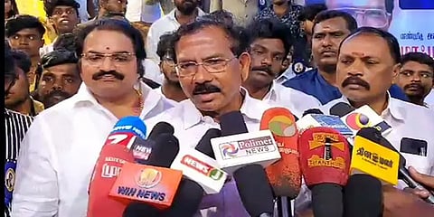 ''எம்ஜிஆர் பற்றி பேசுபவர்கள் அதிமுகவுக்கு பிரசாரம் செய்பவர்கள்'' - அமைச்சர் பாண்டியராஜன்